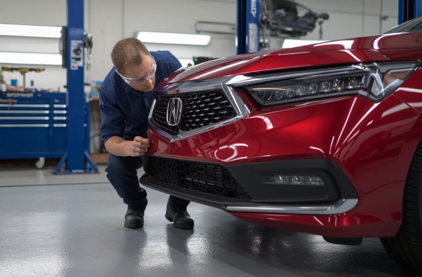 fort dodge body shop tech working